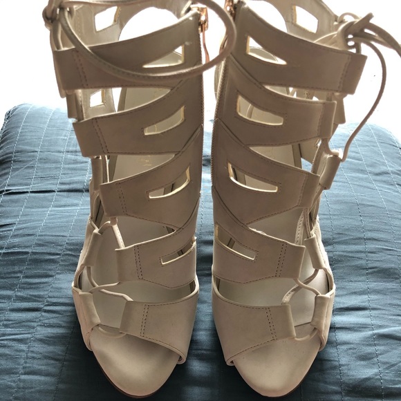 ALDO Shoes - Picture 3 of 4